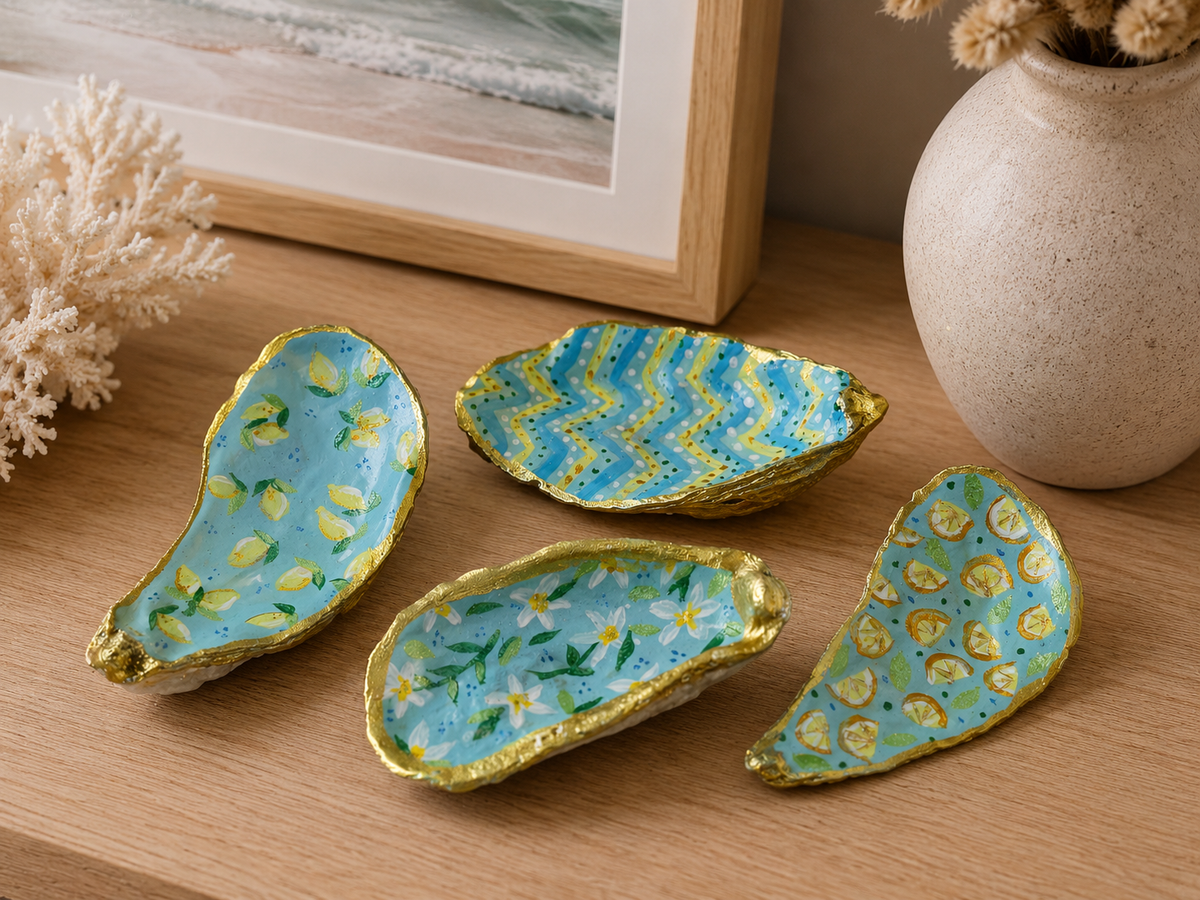 Set of 4 Retro Coastal Large Decorative Hand Painted Oyster Shells